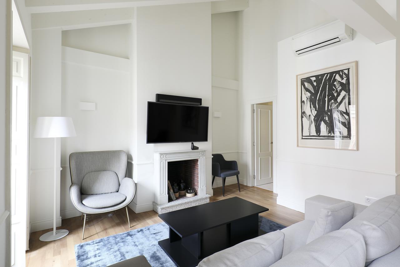 Recoletos House Aparthotel Madrid Ngoại thất bức ảnh