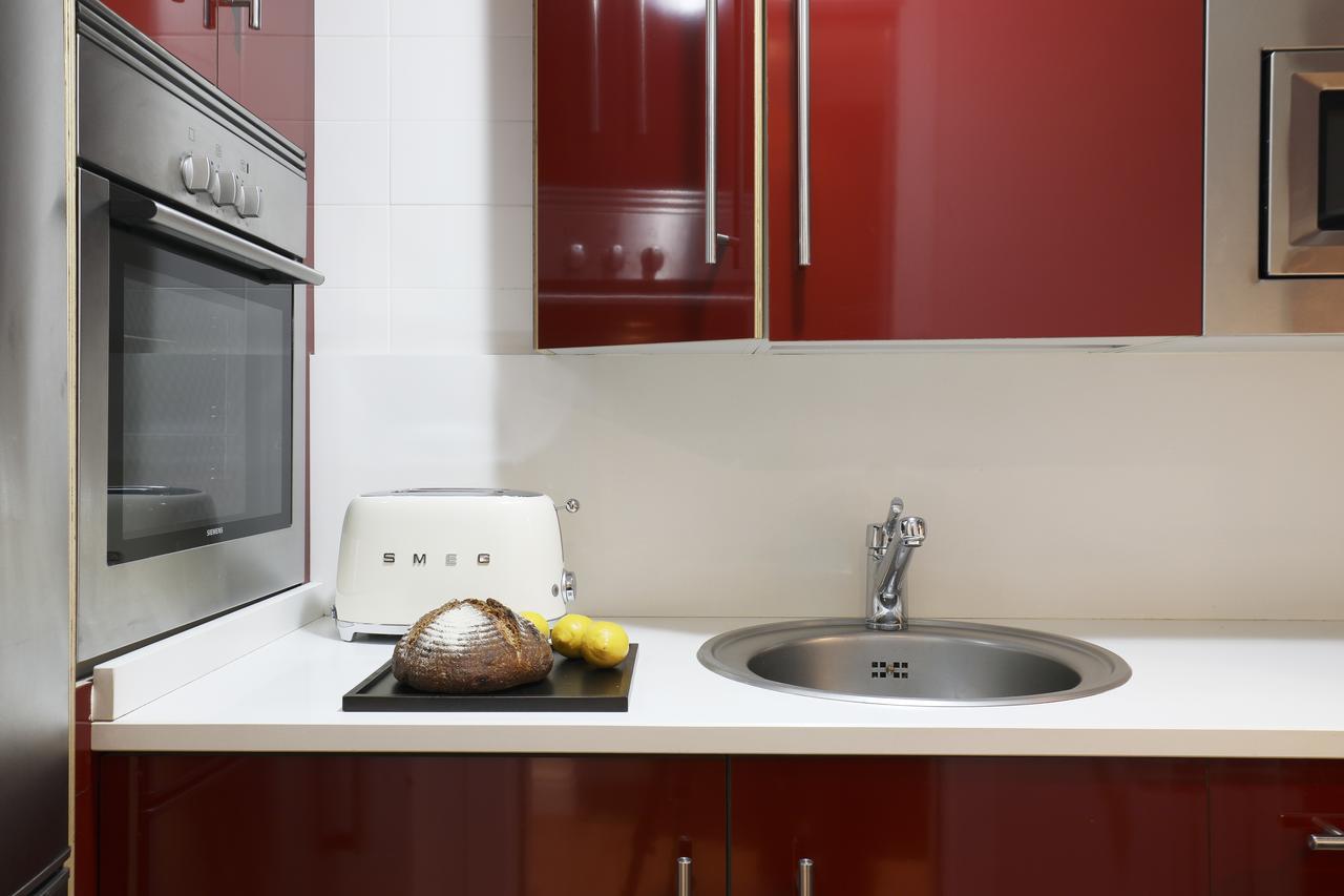 Recoletos House Aparthotel Madrid Ngoại thất bức ảnh